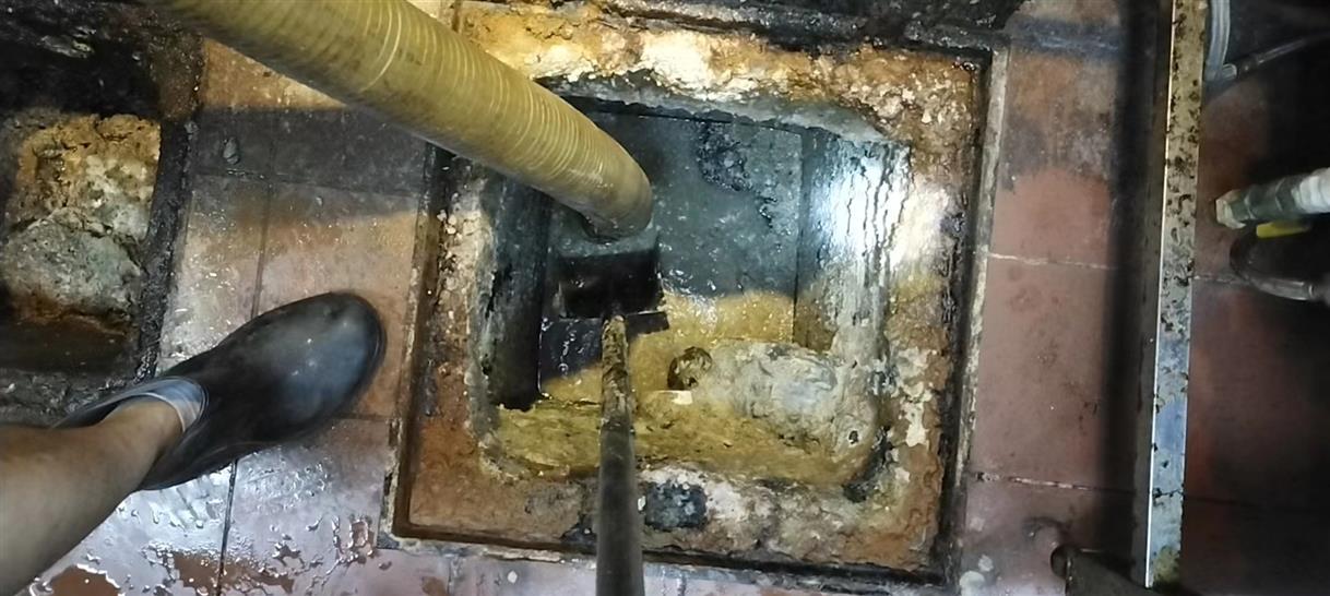 江海污水池清理一般都有毒气，怎么预防中毒呢？