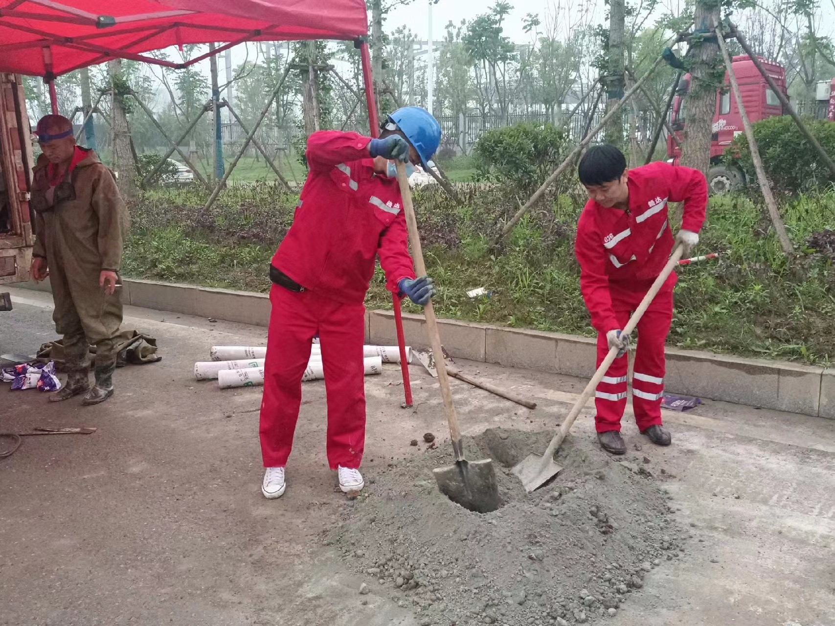 江海管道疏通哪家好】及时进行市政管道清淤